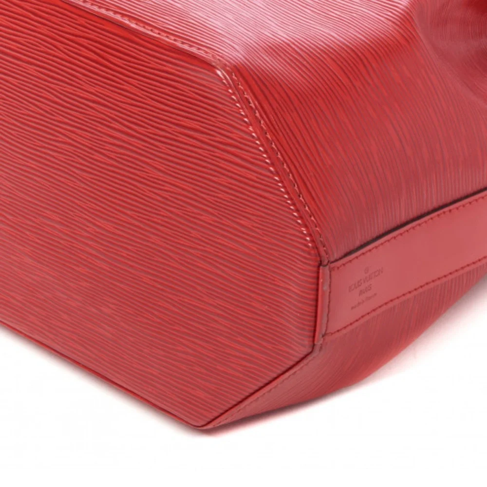 Beautiful Louis Vuitton Sac D’Epaule in Castillan Red with matching pouch - Picture 4 of 9